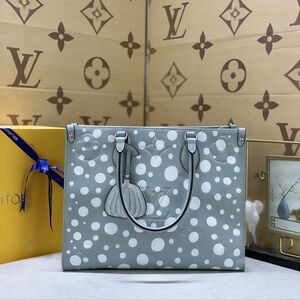 <AUTHENTIC>LV x Yayoi Kusama Grey Dots Infinity Tote